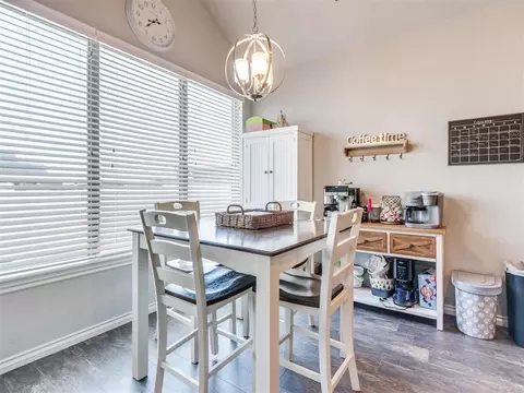 Dining - 20575 Frontier Ave, Harrah, OK 73045 photo 2 of 2