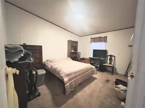 Bedroom - 12100 Bart Dr, Guthrie, OK 73044 photo 1 of 1