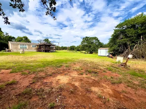 Exterior - 12100 Bart Dr, Guthrie, OK 73044 photo 7 of 20