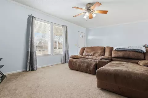 Living - 22209 Memory Ln, Tecumseh, OK 74873 photo 2 of 4