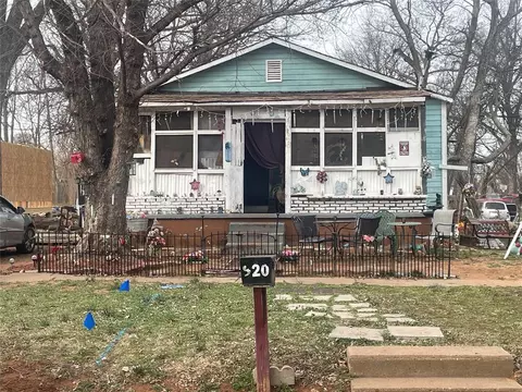 920 W Warner Ave, Guthrie, OK 73044