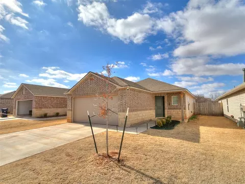 11705 Annette Dr, Yukon, OK 73099
