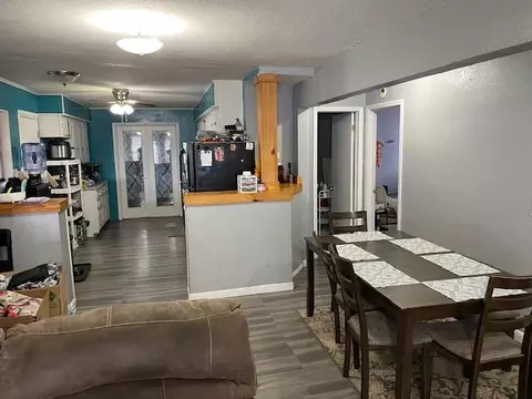 Dining - 22 E Anchor Dr, Sayre, OK 73662 photo 2 of 2