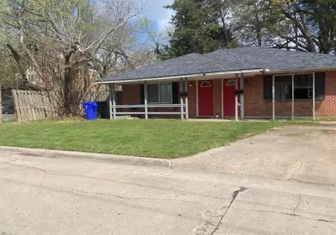 209 Farmer St #211, Norman, OK 73072