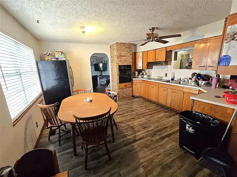 Kitchen - 403 N Harmon Ave, Watonga, OK 73772 photo 1 of 2
