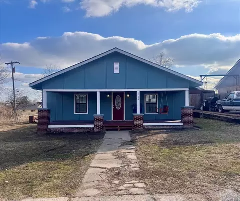 219 W Seminole Ave, Seminole, OK 74868