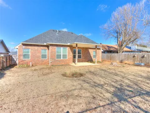 Exterior - 604 Silver Maple Ln, Noble, OK 73068 photo 8 of 8