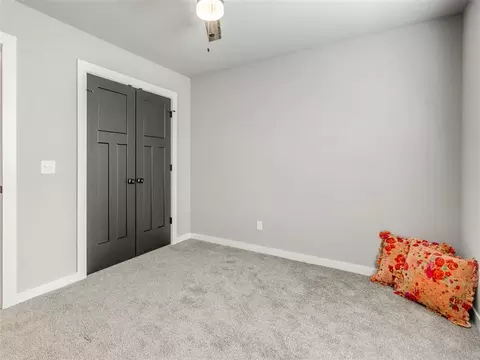 Bedroom - 604 Silver Maple Ln, Noble, OK 73068 photo 5 of 9