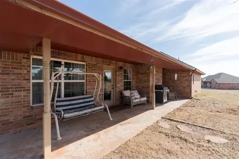 307 Willow Creek Dr, Tuttle, OK 73089 photo 48