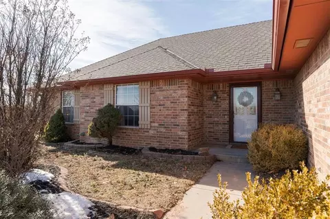 307 Willow Creek Dr, Tuttle, OK 73089 photo 6