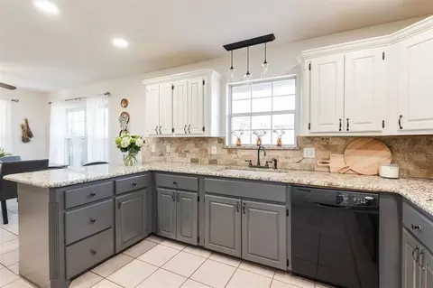 307 Willow Creek Dr, Tuttle, OK 73089 photo 24