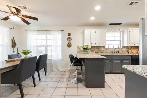 307 Willow Creek Dr, Tuttle, OK 73089 photo 16