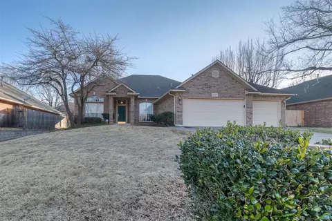 14204 Smithurst Rd, Edmond, OK 73013