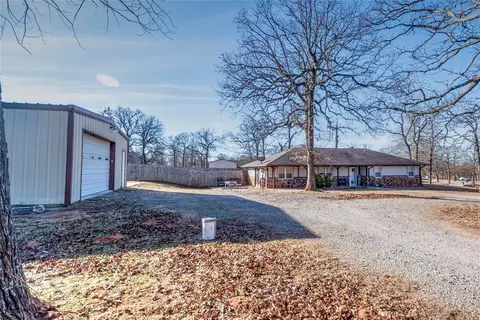 1505 E 8th St, Chandler, OK 74834