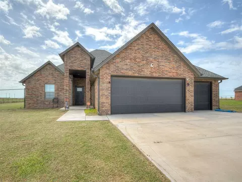6260 NE Moffat Rd, Piedmont, OK 73078
