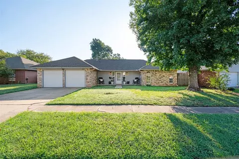 1603 Oakcrest Ave, Norman, OK 73071