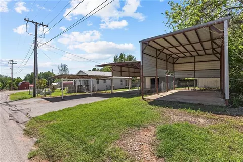 Other - 404 S Broadway Ave, Binger, OK 73009 photo 4 of 9