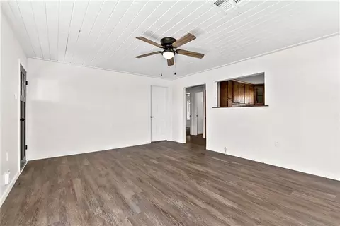 Living - 404 S Broadway Ave, Binger, OK 73009 photo 4 of 4
