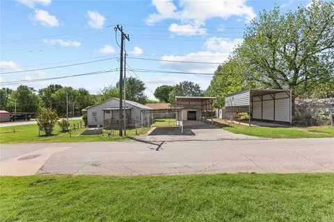 Other - 404 S Broadway Ave, Binger, OK 73009 photo 3 of 9
