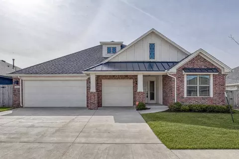 13324 SW 8th St, Yukon, OK 73099