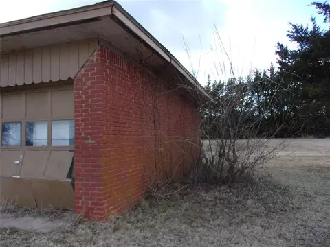 Exterior - 103355 S 3350 Rd, Mcloud, OK 74851 photo 7 of 16