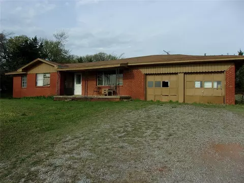 Exterior - 103355 S 3350 Rd, Mcloud, OK 74851 photo 3 of 16