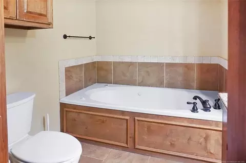Bath - 740384 S 3480 Rd, Cushing, OK 74023 photo 1 of 1