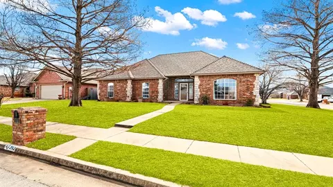 2912 Jills Trl, Edmond, OK 73012
