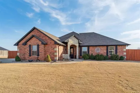 8682 Hudson Ln, Piedmont, OK 73078