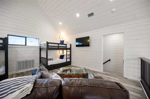 Bedroom - 2293 Camp Ranch Rd, Broken Bow, OK 74728 photo 7 of 10