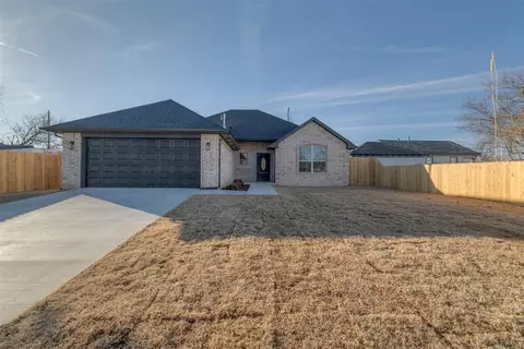 1426 Monticello Ct, Oklahoma City, OK 73111