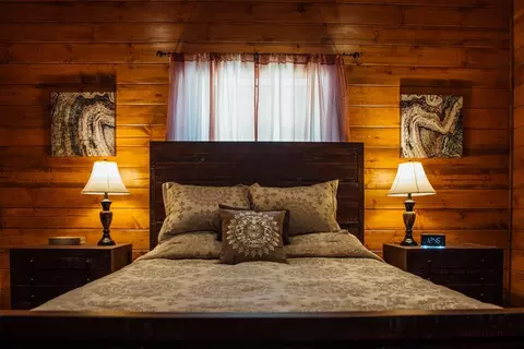 Bedroom - Undisclosed, Broken Bow, OK 74728 photo 3 of 9