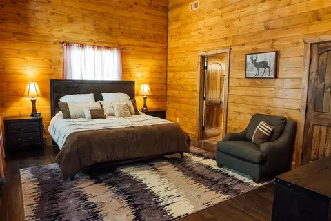 Bedroom - Undisclosed, Broken Bow, OK 74728 photo 4 of 9