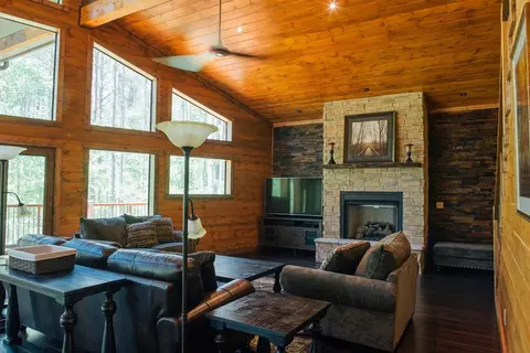 Living - Undisclosed, Broken Bow, OK 74728 photo 1 of 6