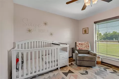 Bedroom - 7319 N Shore Dr, Tuttle, OK 73089 photo 6 of 7