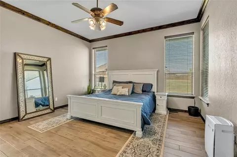Bedroom - 7319 N Shore Dr, Tuttle, OK 73089 photo 1 of 7
