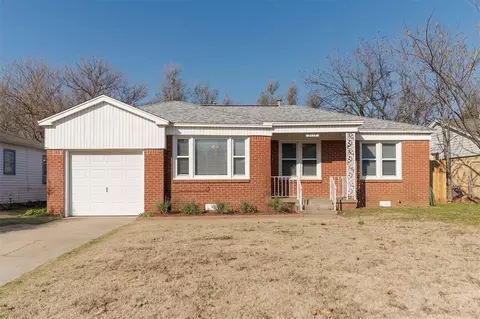 7117 NW 45th St, Bethany, OK 73008