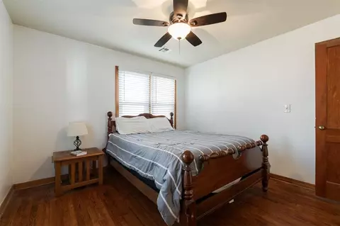 Bedroom - 7117 NW 45th St, Bethany, OK 73008 photo 1 of 3