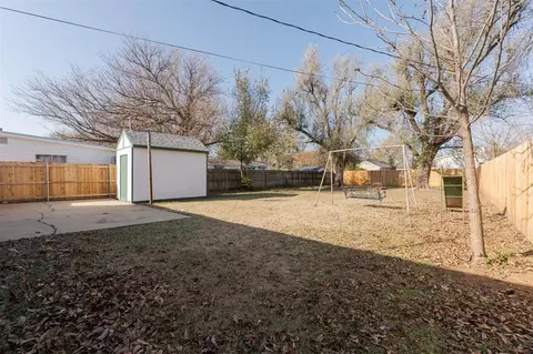 Exterior - 7117 NW 45th St, Bethany, OK 73008 photo 3 of 3