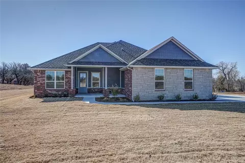 140 Meadowlark Ln, Blanchard, OK 73010