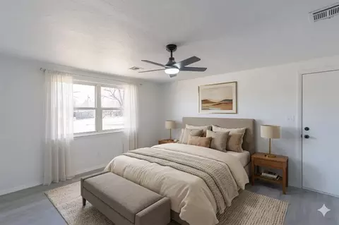 Bedroom - 3105 Wright Ave, Spencer, OK 73084 photo 1 of 6