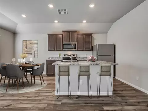 1701 Maroon Dr, El Reno, OK 73036