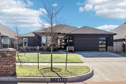 13320 SW 8th St, Yukon, OK 73099
