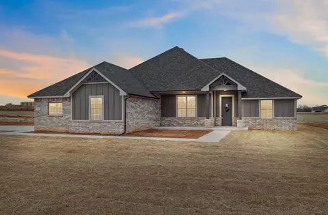1922 Valley Ranch Rd, Blanchard, OK 73010