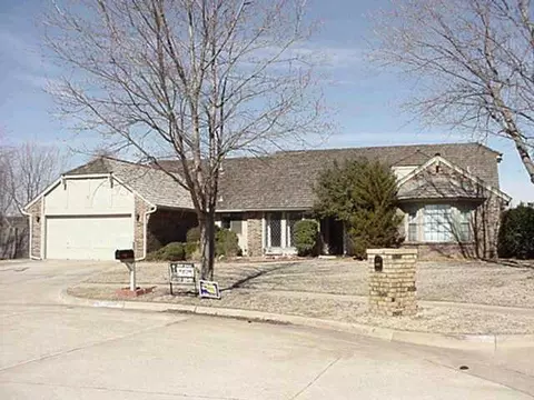 2012 Paddock, Norman, OK 73072 photo 1