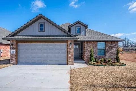 1920 Meadow Brook Rd, Yukon, OK 73099