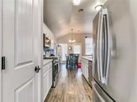 Entry Way - 705 Night Hawk Dr, Norman, OK 73072 photo 3 of 5