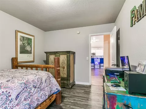 Bedroom - 705 Night Hawk Dr, Norman, OK 73072 photo 5 of 8