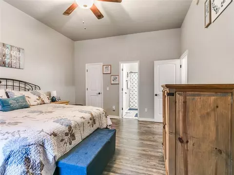 Bedroom - 705 Night Hawk Dr, Norman, OK 73072 photo 7 of 8
