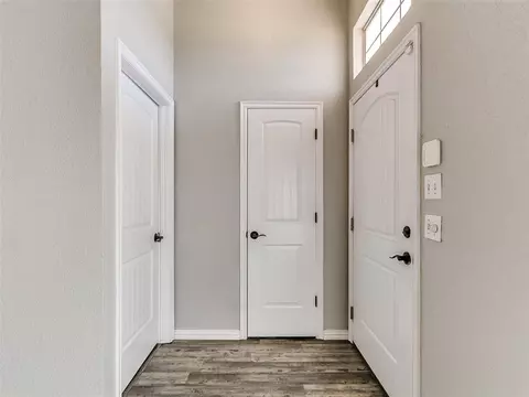 Entry Way - 705 Night Hawk Dr, Norman, OK 73072 photo 1 of 5